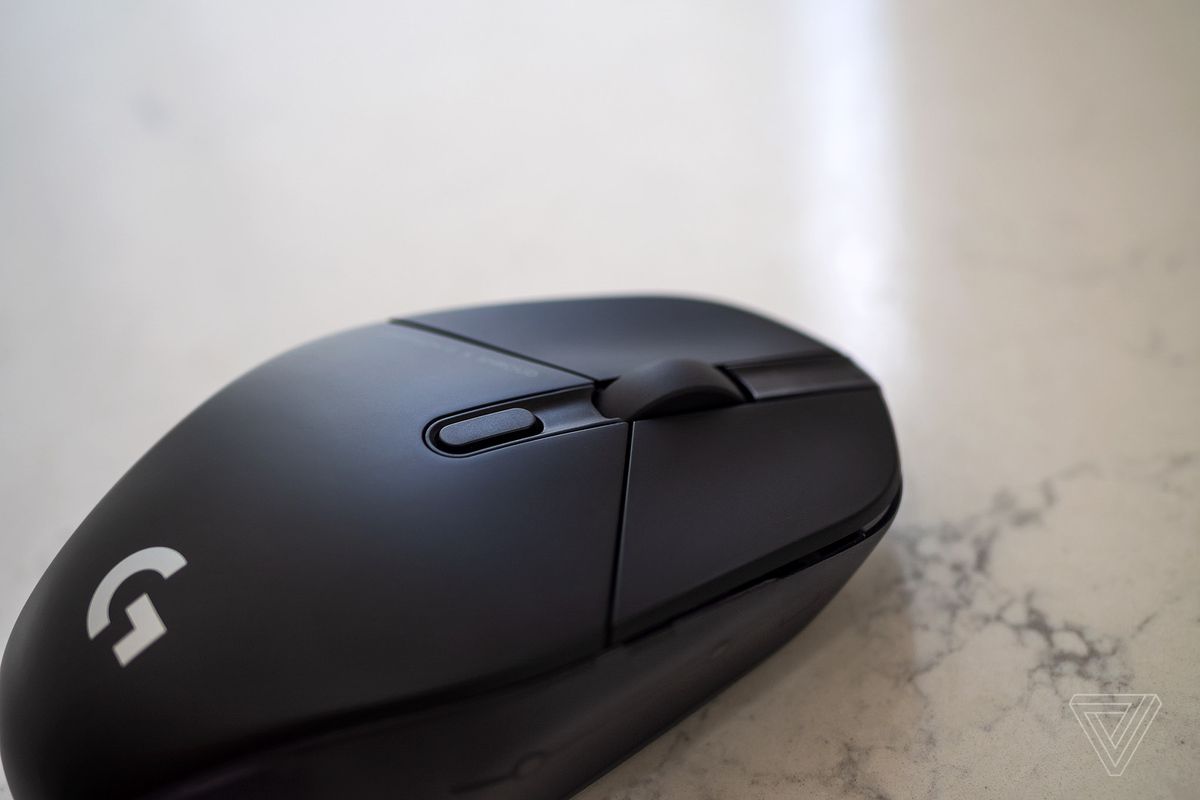 Logitech G303 Shroud
